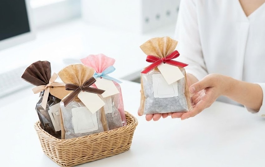 退職の挨拶に配る安いプチギフト