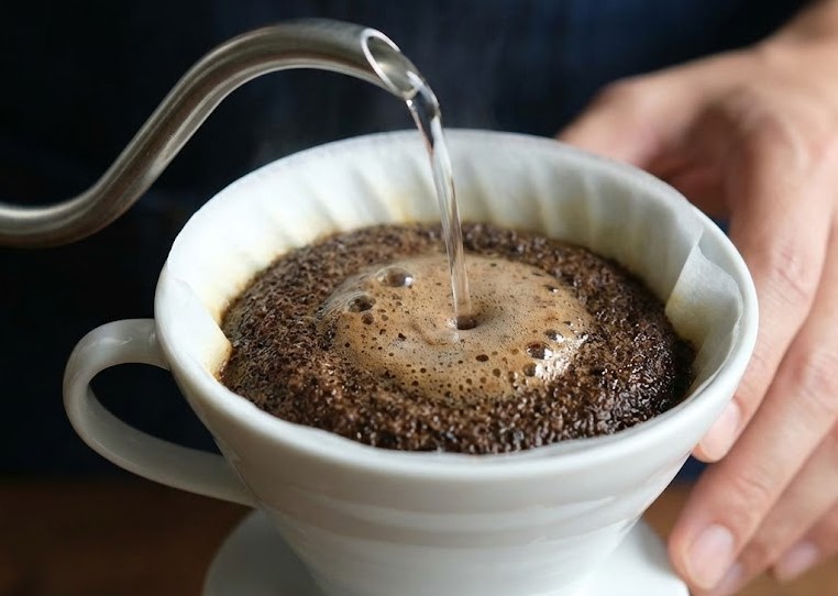 プロが教えるドリップコーヒーの淹れ方手順